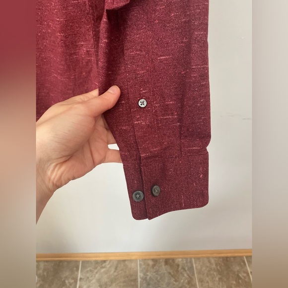 APT 9 Men's button-down shirt, long sleeve, burgundy, fitted. - Picture 5 of 9